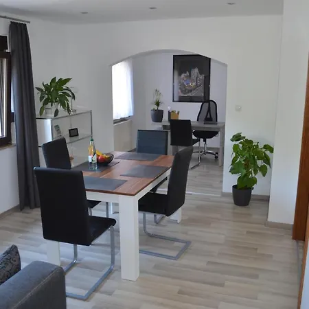 Stambach Apartment *