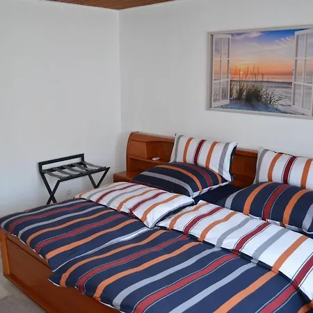 Stambach Apartment *